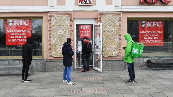 KFC выплатит  1 тысячу каждому заболевшему коронавирусом сотруднику в России