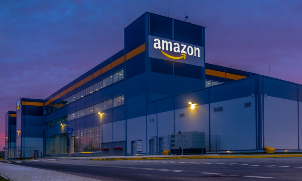 Amazon представила сервисы для контроля работы сотрудников и машин на производствах 