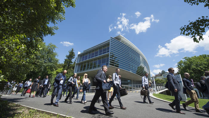 Обучение руководителей  задачи  особенности и трудности