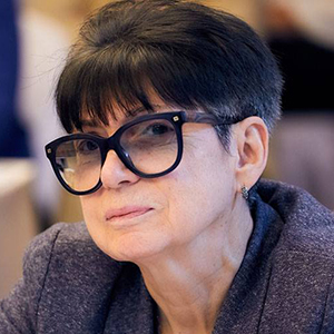  8220 Надо уметь находить решения  необходимые бизнесу здесь и сейчас 8221  интервью с Любовью Гвоздилиной